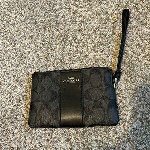 Coach zip wristlet